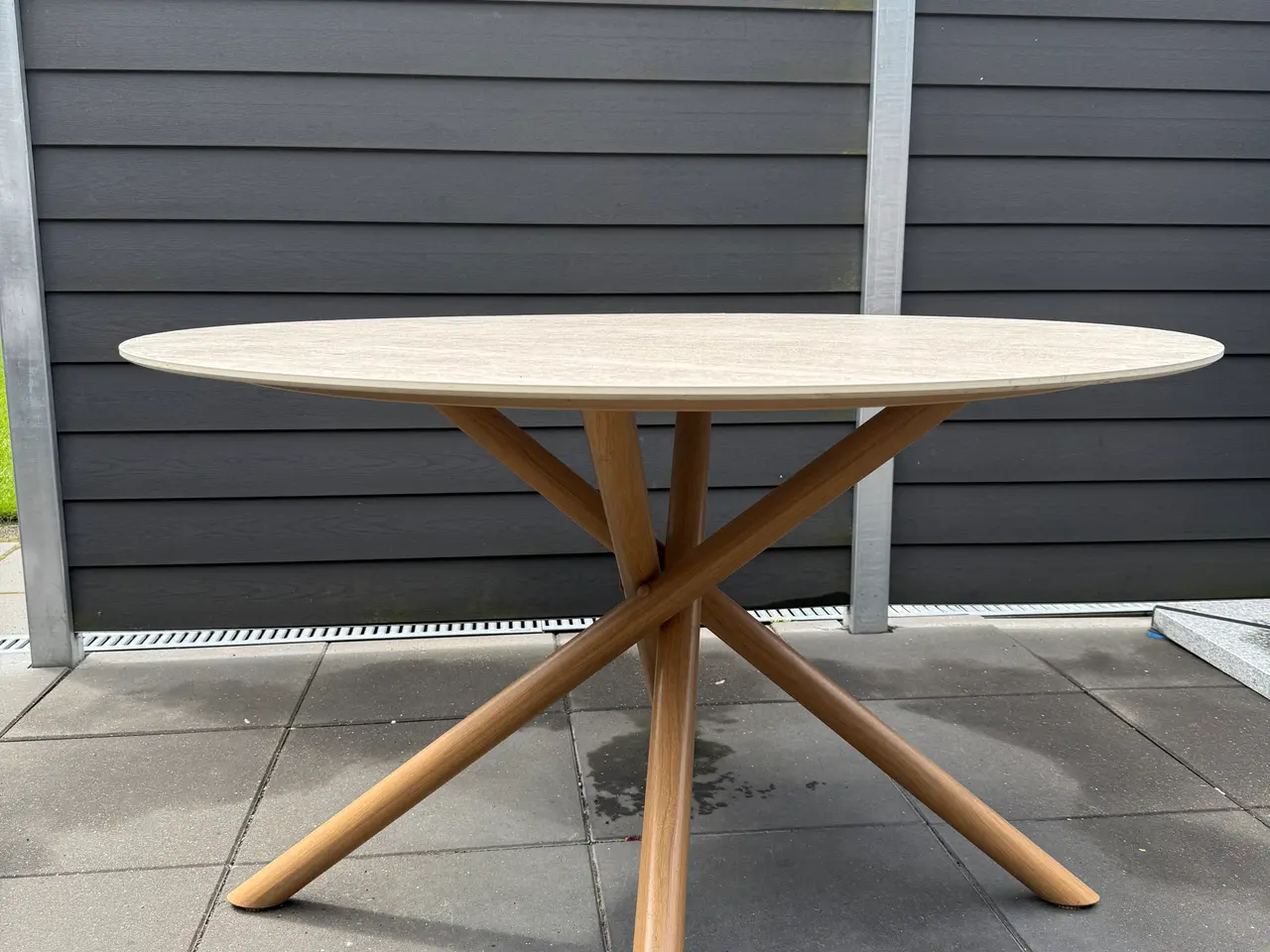 Billede 1 - Rundt havebord ø120 mm