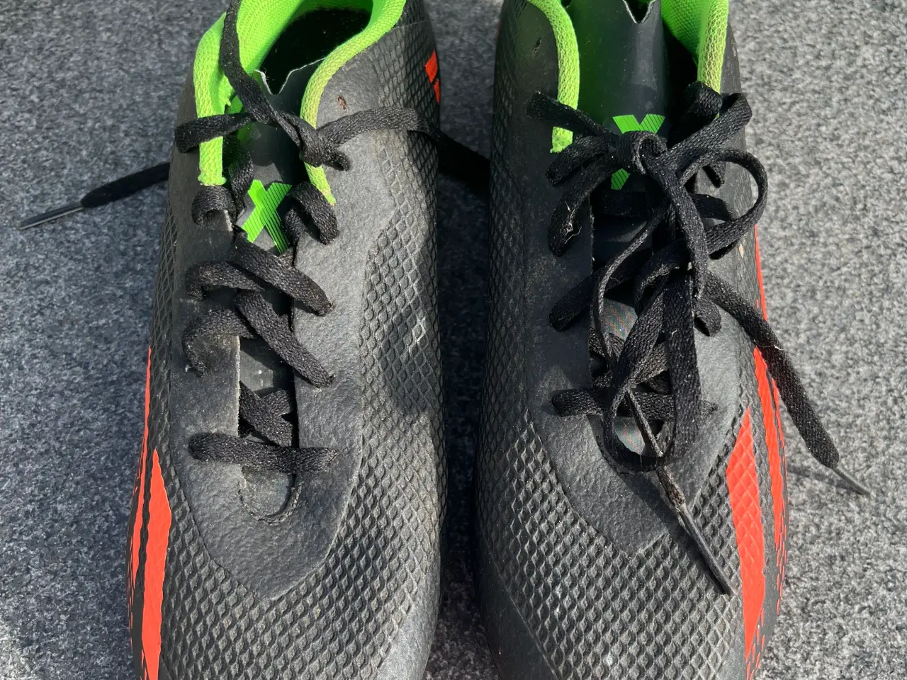 Billede 1 - Adidas fodboldstøvler, str. 42 2/3.