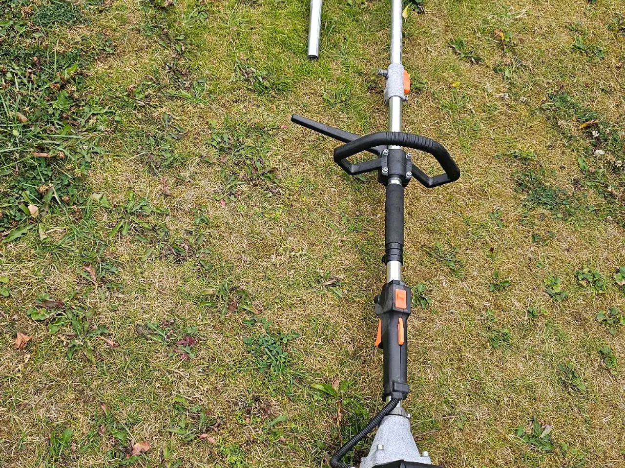 Billede 4 - 2 i 1 hækkekliper og gras trimmer