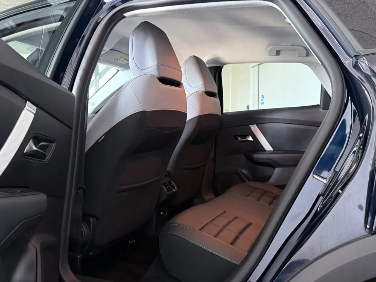 Billede 16 - Citroën ë-C4 54 Max