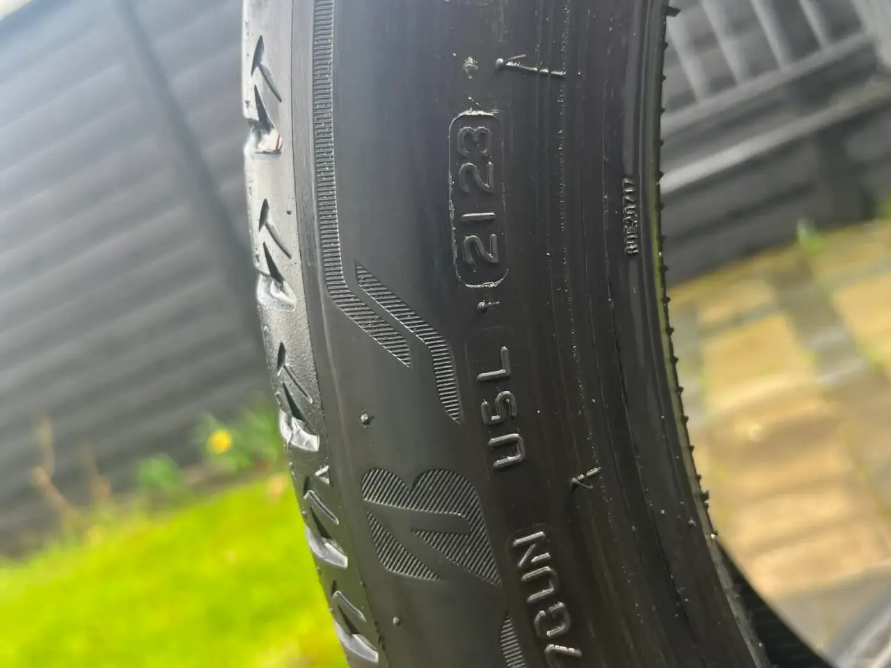 Billede 4 - 2stk Bridgestone alenza 001 245/40 r21 sommerdæk