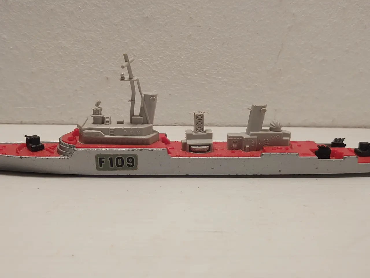 Billede 1 - Matchbox Sea Kings K 301 Frigate.1976.