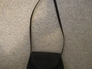 Skuldertaske