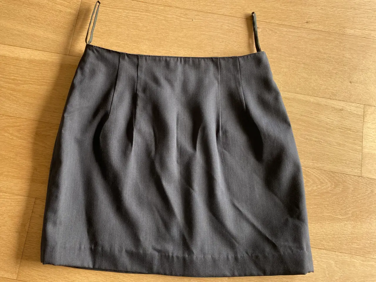 Billede 4 - Jakke, bukser og nederdel