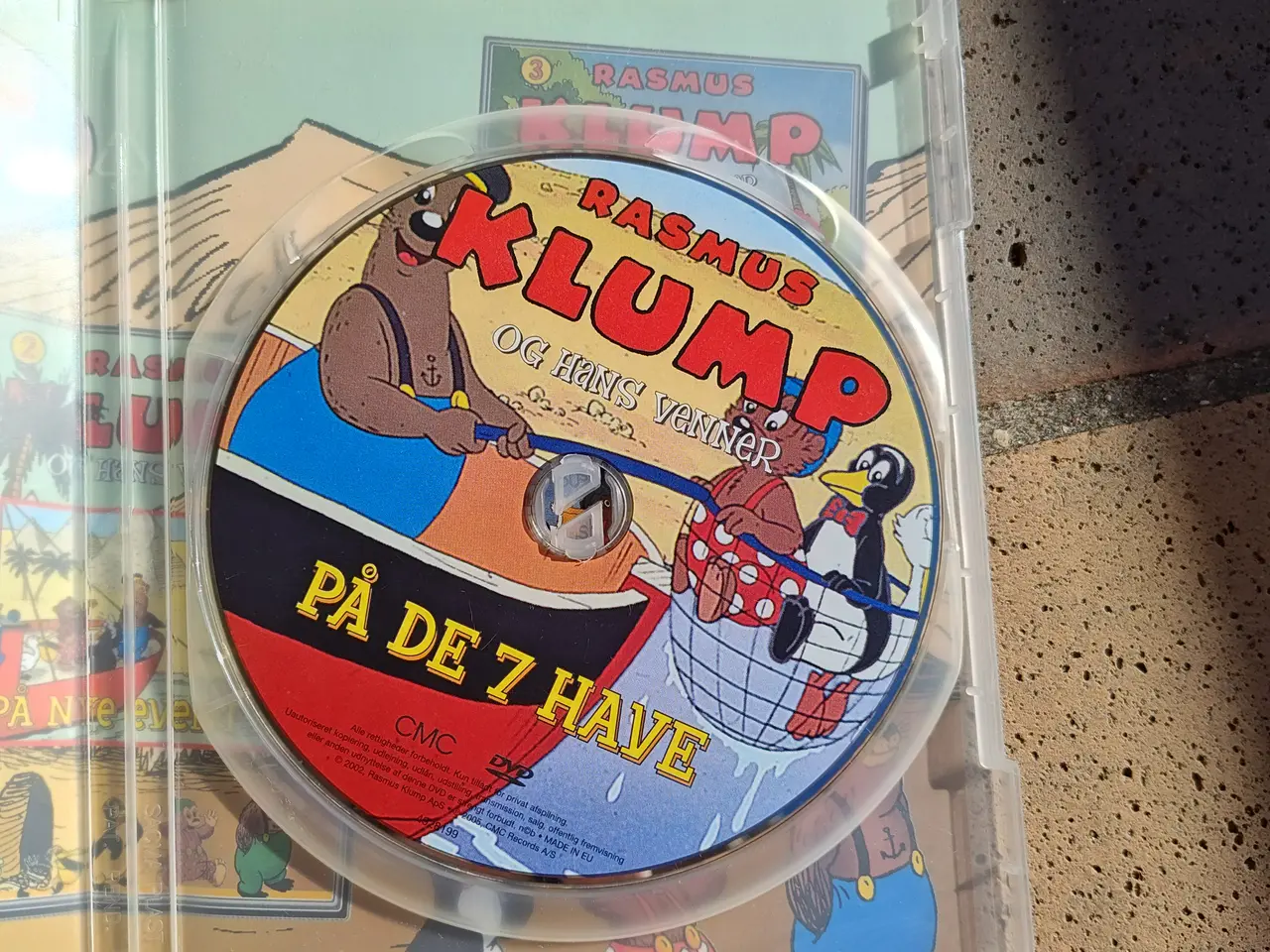 Billede 2 - Rasmus Klump og hans venner på de 7 have DVD