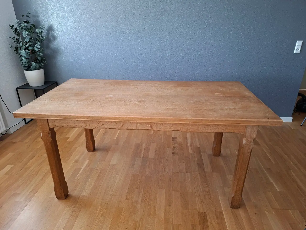 Billede 4 - Spisebord massiv eg.