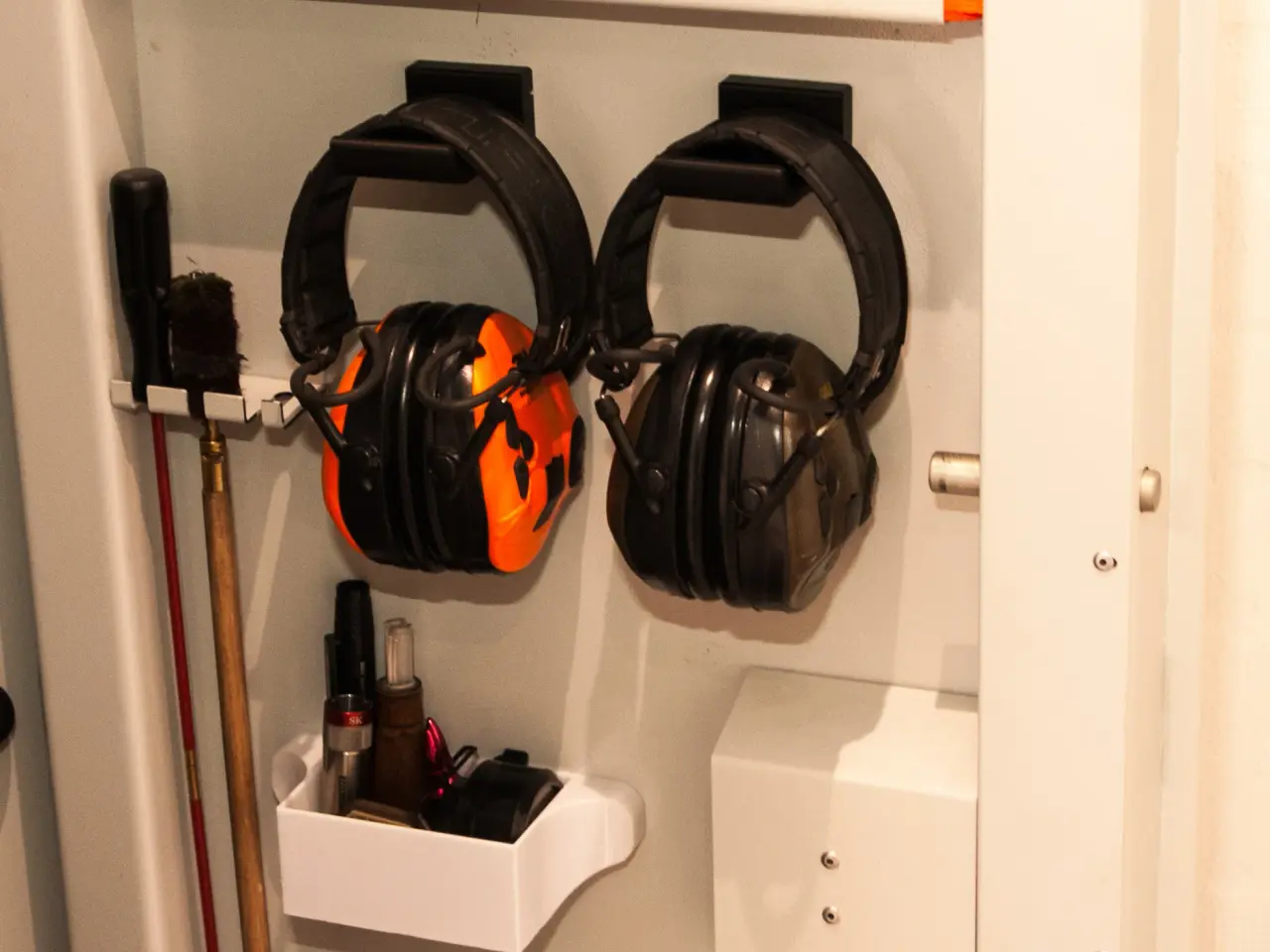 Billede 8 - Magnetisk kasse til våbenskab