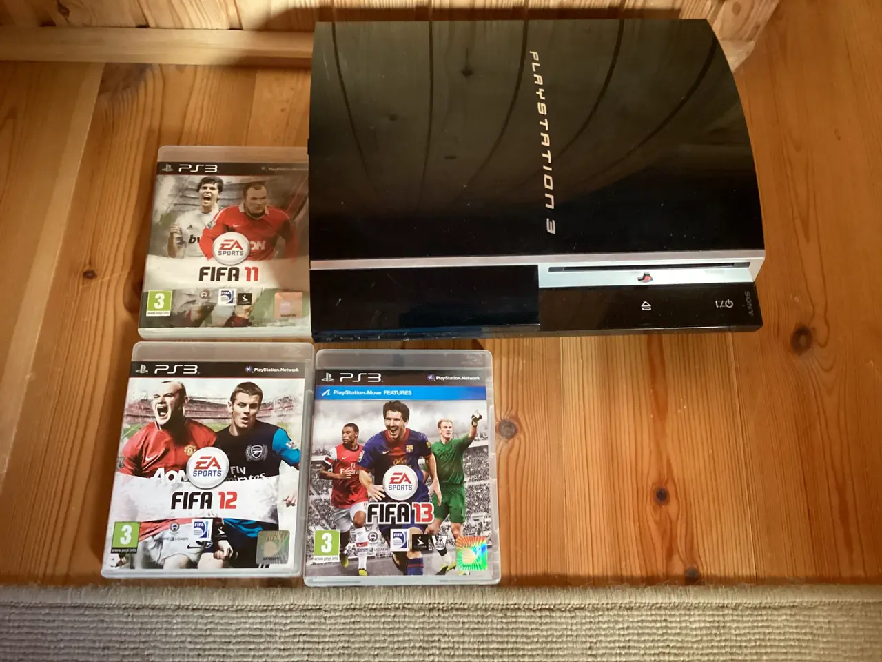Billede 1 - Playstation 3 med 3 spil u/tilbehør, 250 kr.