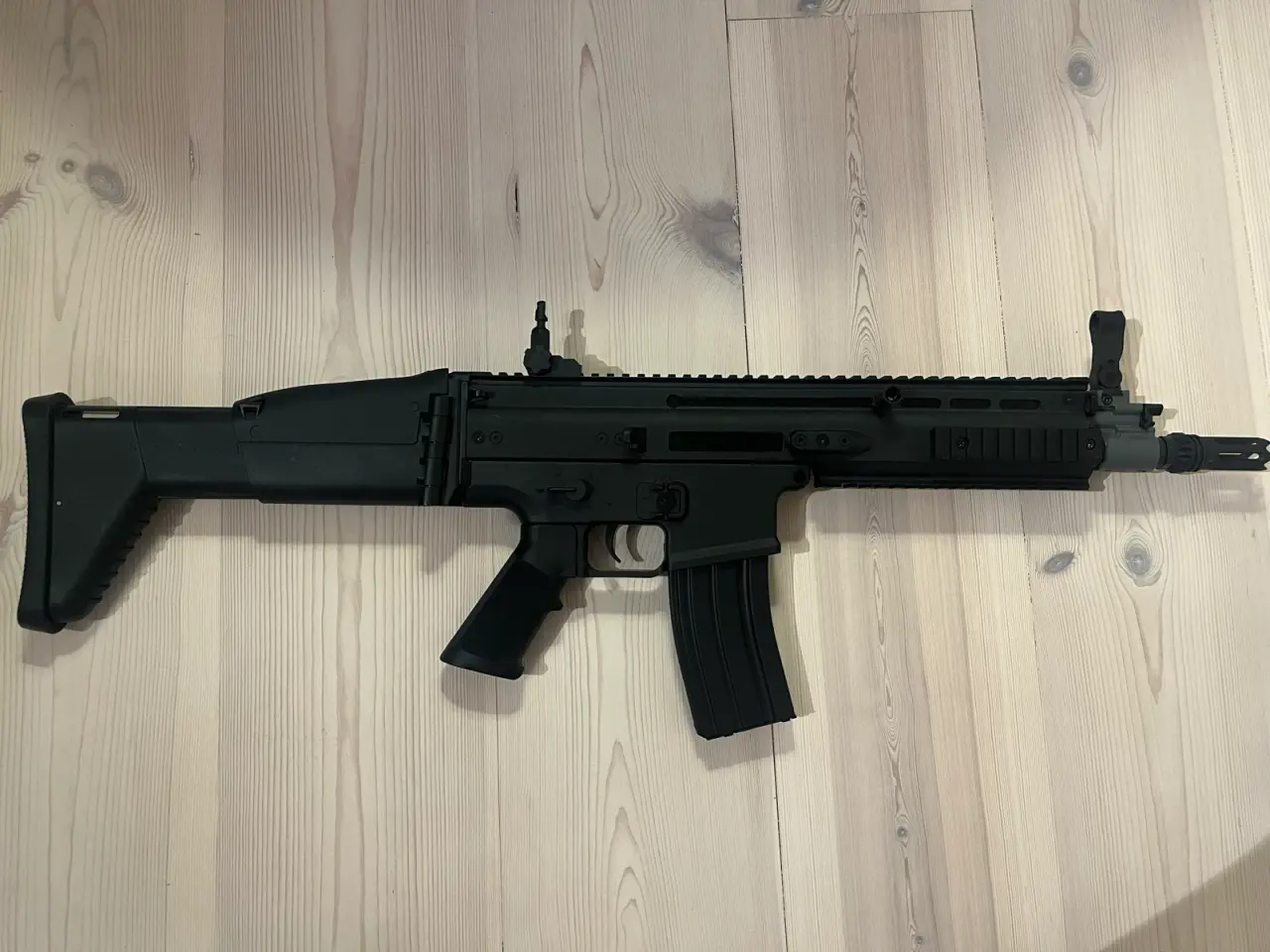 Billede 1 - GELBLASTER Scar L