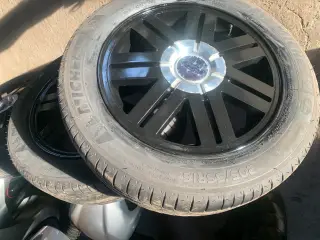 Dæk på Alu Ford C Max