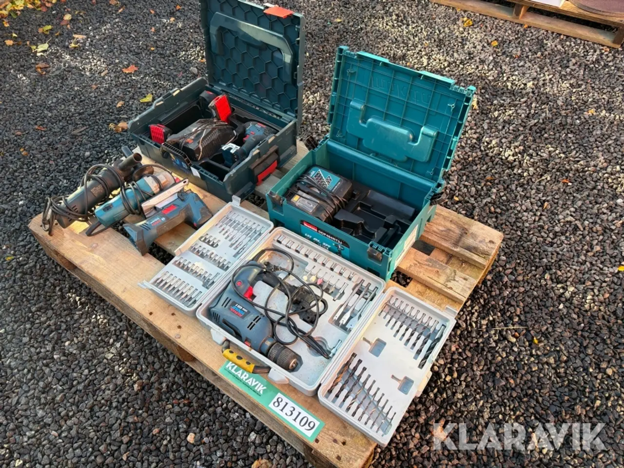 Billede 1 - Assorterede håndværktøj - 5 styk plus batteri