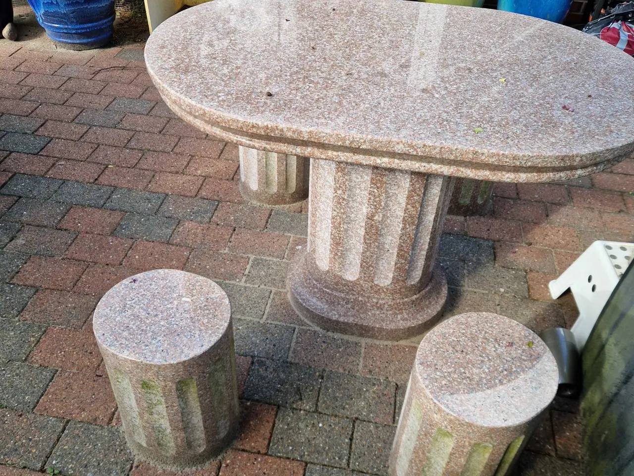 Billede 1 - Granit havebord inklusiv taburetter