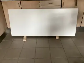Hvid bordplade i ekstra dybde 70cm bredde 1,70cm