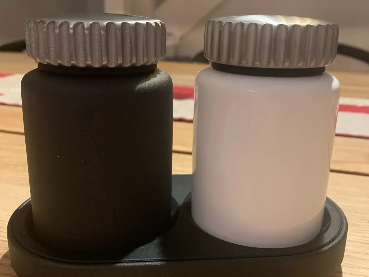 Billede 1 - Vipp salt og peber kværn