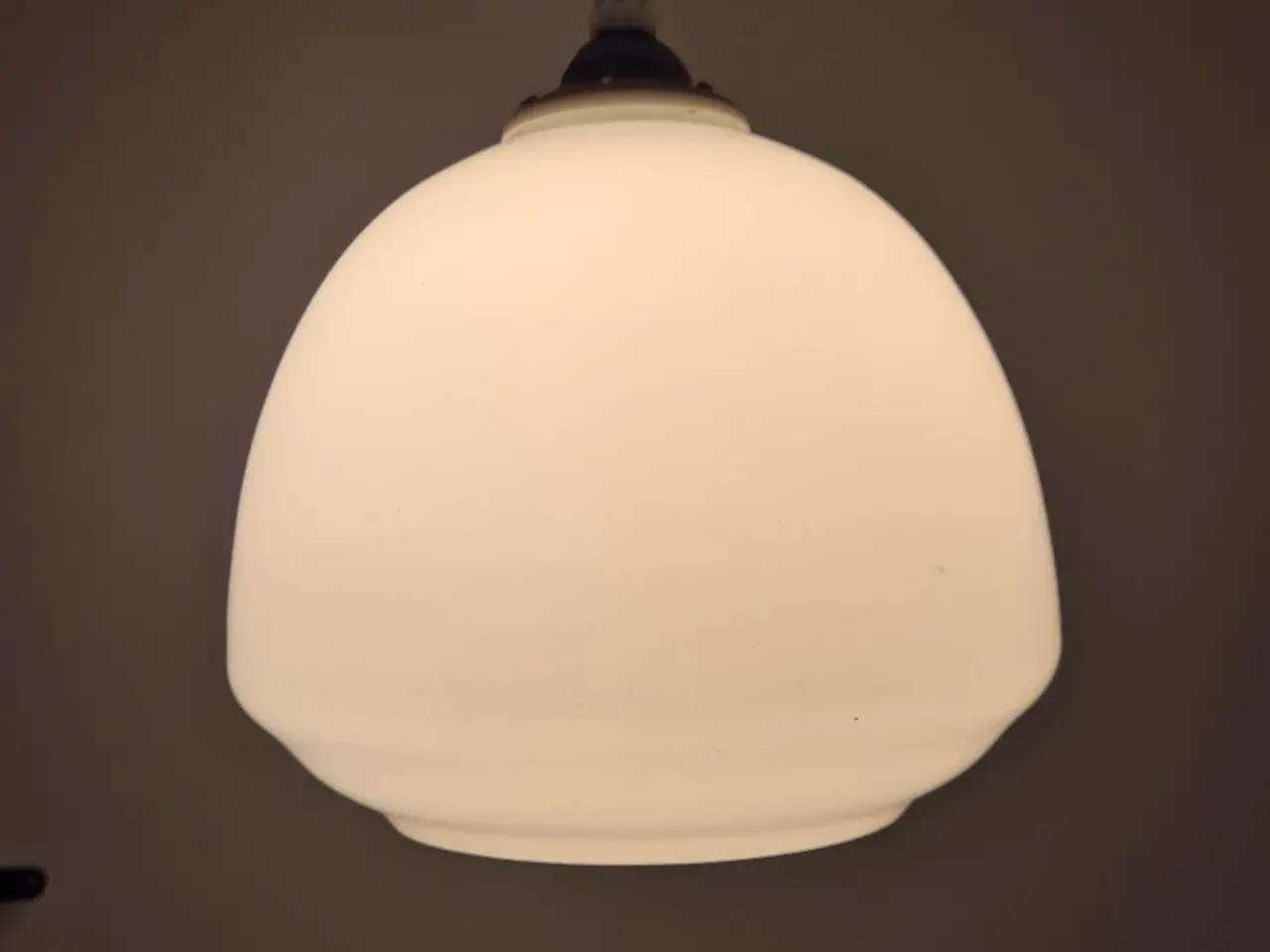 Billede 4 - Glaspendel med en smuk rundd form