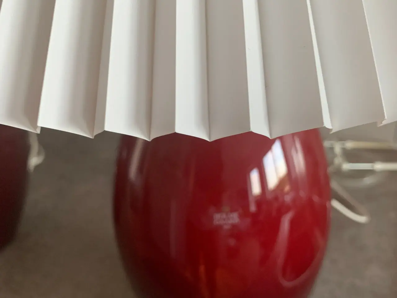 Billede 2 - Holmegaard bord lampe rød