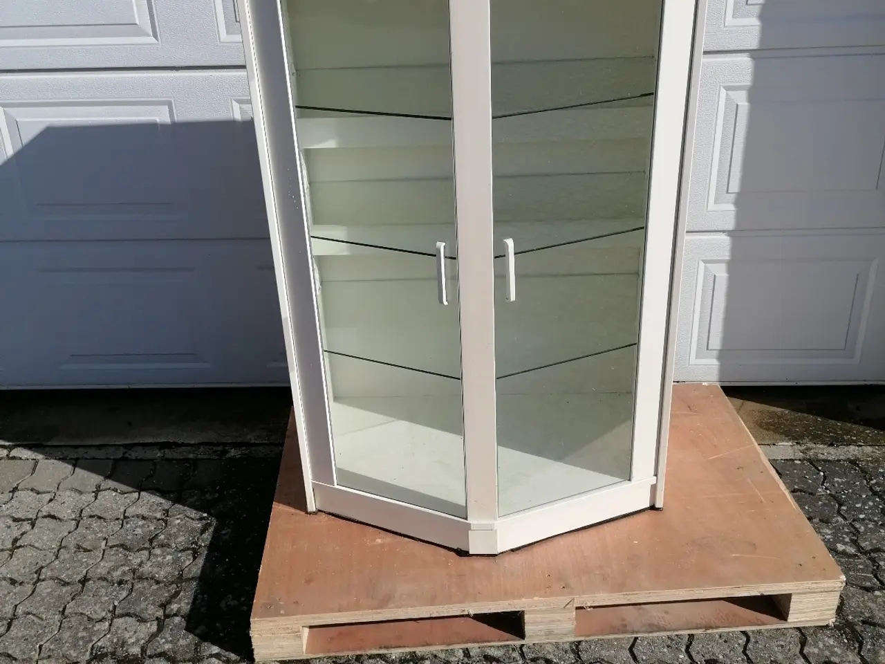 Billede 1 - Vitrineskab / Udstillingsskab 125x83 cm 