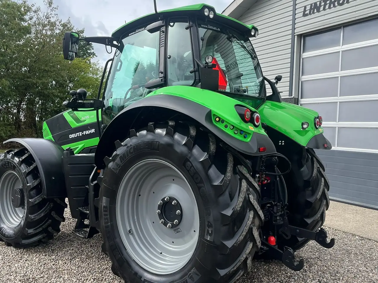 Billede 3 - Deutz-Fahr Agrotron 6215 TTV Med frontlift