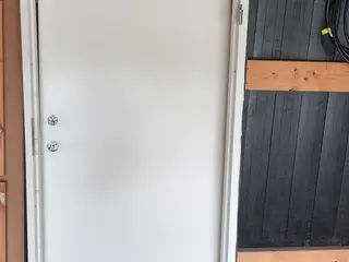 Fin Swedoor dør med karm