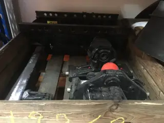 - - - TYSKERTRÆK M.K80