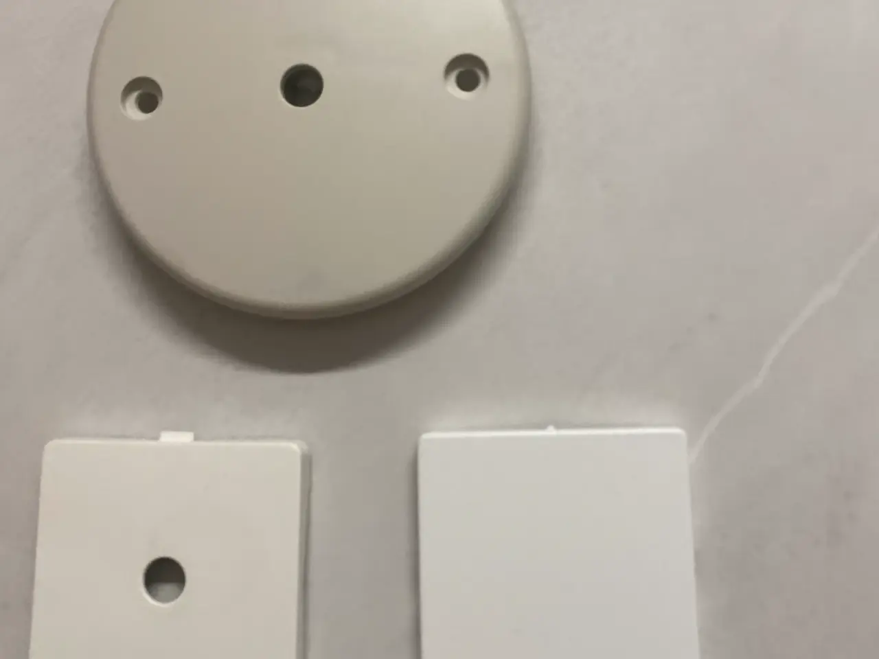 Billede 1 - Dæksler for lampeudtag.