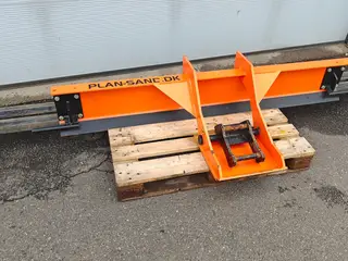 Plan-Sand Sandafretter 2000 Afretter med tilhørende skinner