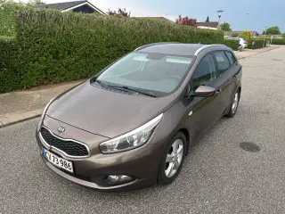 Kia Ceed 1.6 CRDi 2014 