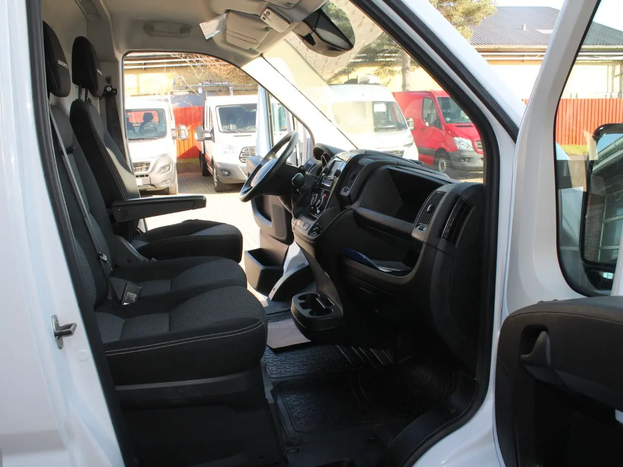 Billede 6 - Fiat Ducato 35 2,3 MJT 140 Kassevogn L2H2 Pro+ aut.