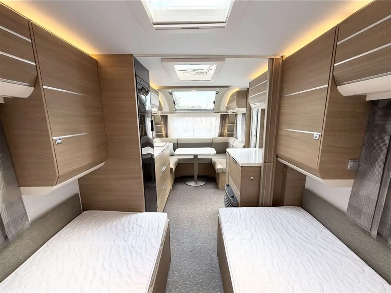 Billede 14 - 2019 - Adria Adora 572 UT Enkeltsenge-Endebad-Gulvtemp.-Mover