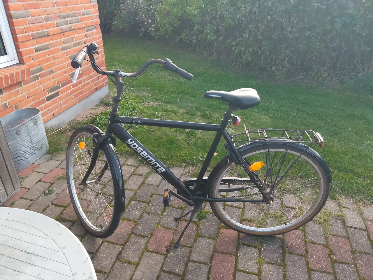 Billede 1 - Herre cykel 28 tommer 3 Gear medfølge lås og nøgle