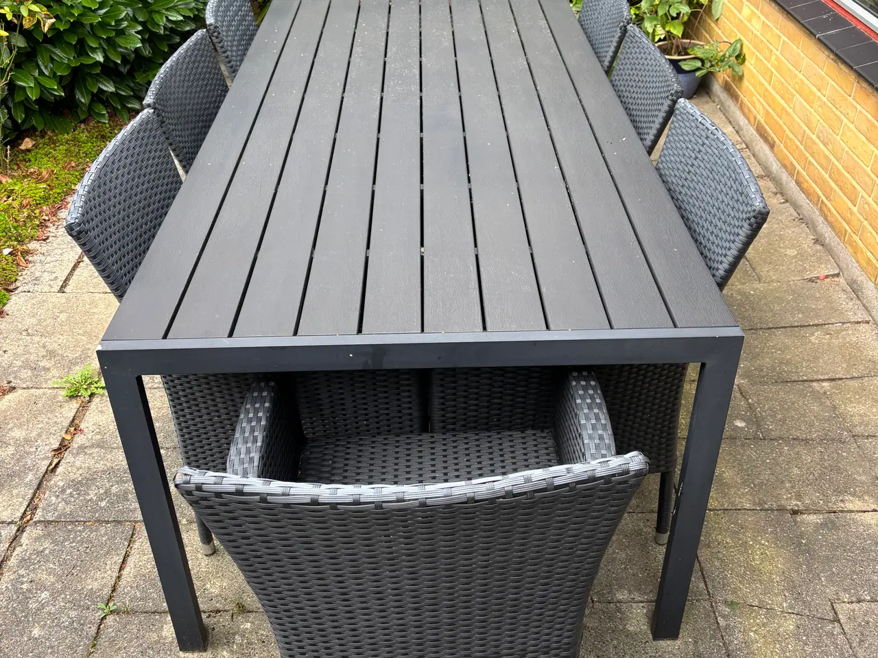 Billede 1 - Havemøbelsæt med bord og 8 stole