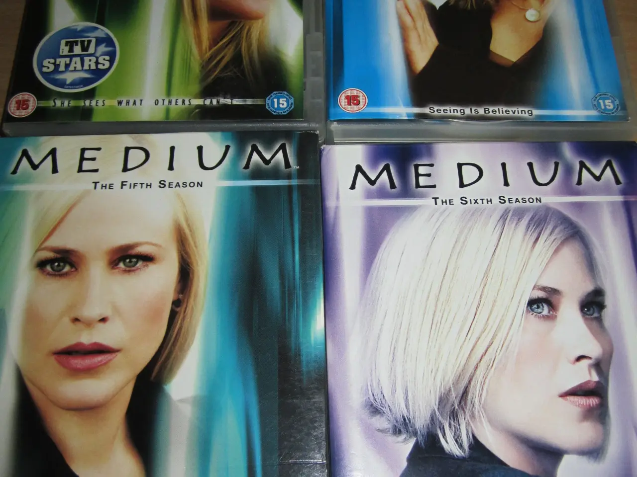 Billede 2 - BYD. MEDIUM. 7 x Dvd Bokse.