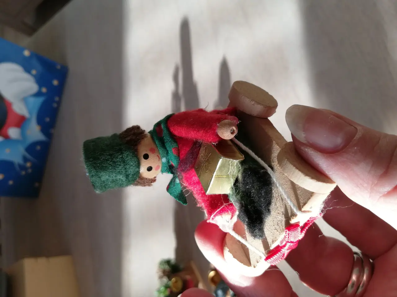 Billede 4 - Gamle jule figurer med lyseholder 3 stk.
