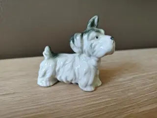 Lille fin porcelænshund