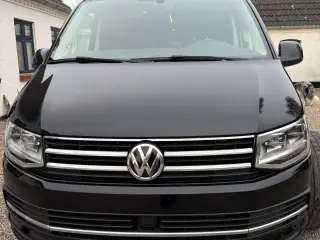VW transporter lang 2.0 tdi 204 hk årg 2018