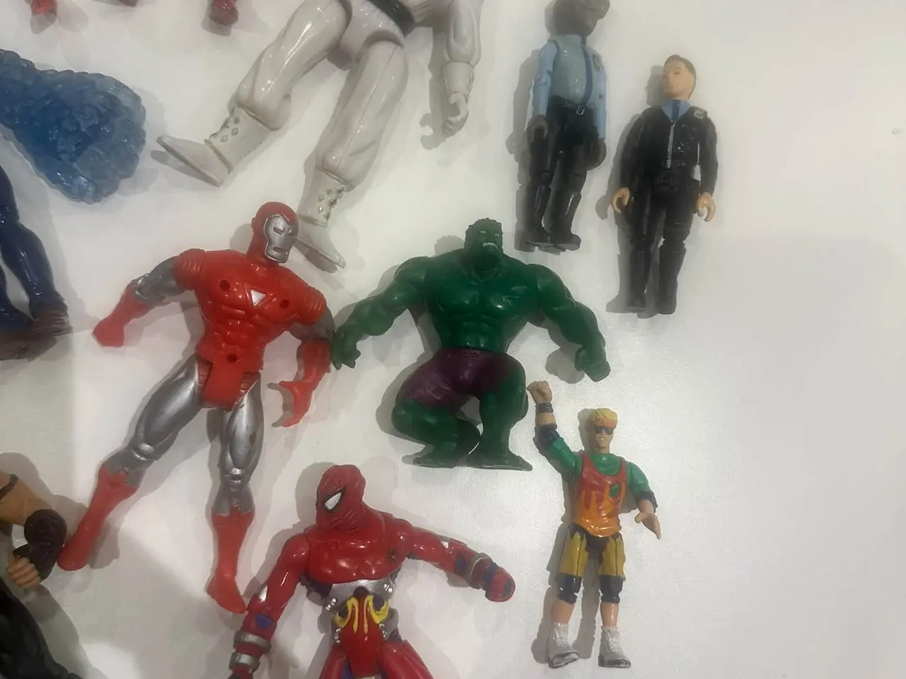 Billede 2 - 24 retro actionfigurer fra Marvel, Batman m.fl.