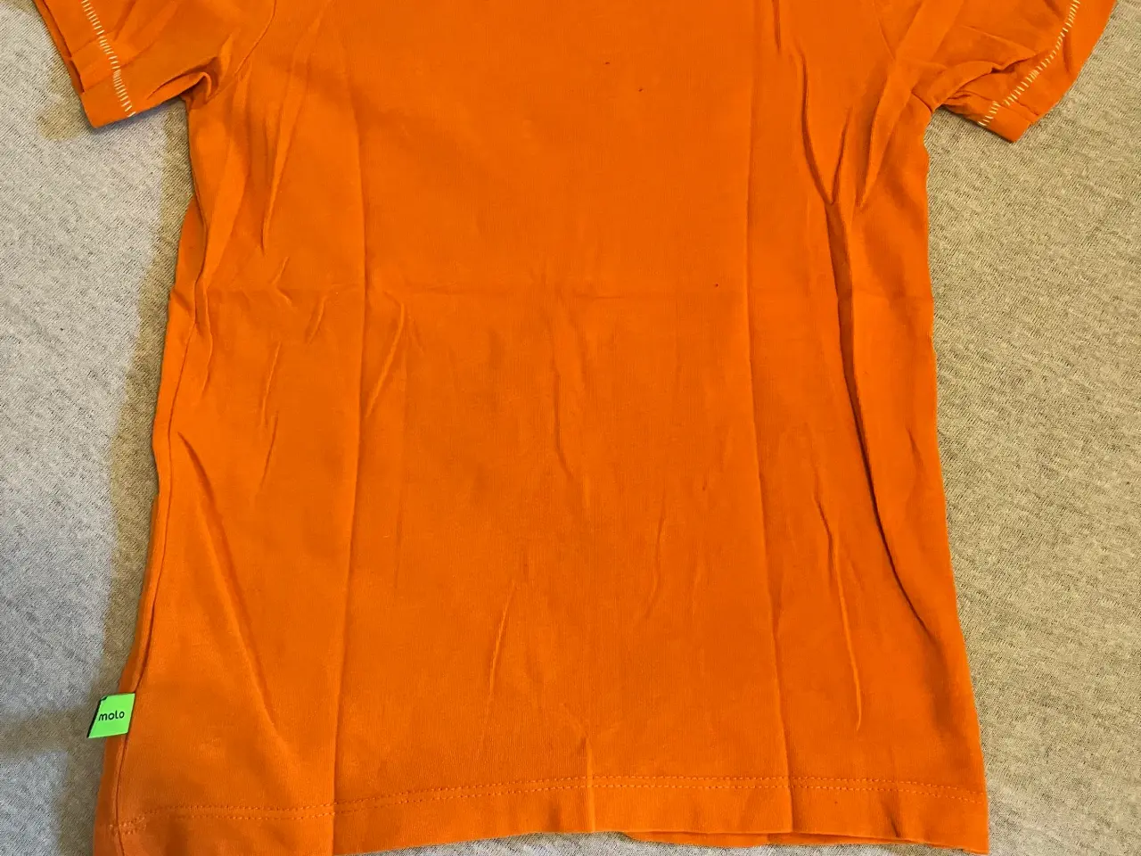 Billede 2 - T-shirt fra Molo. 