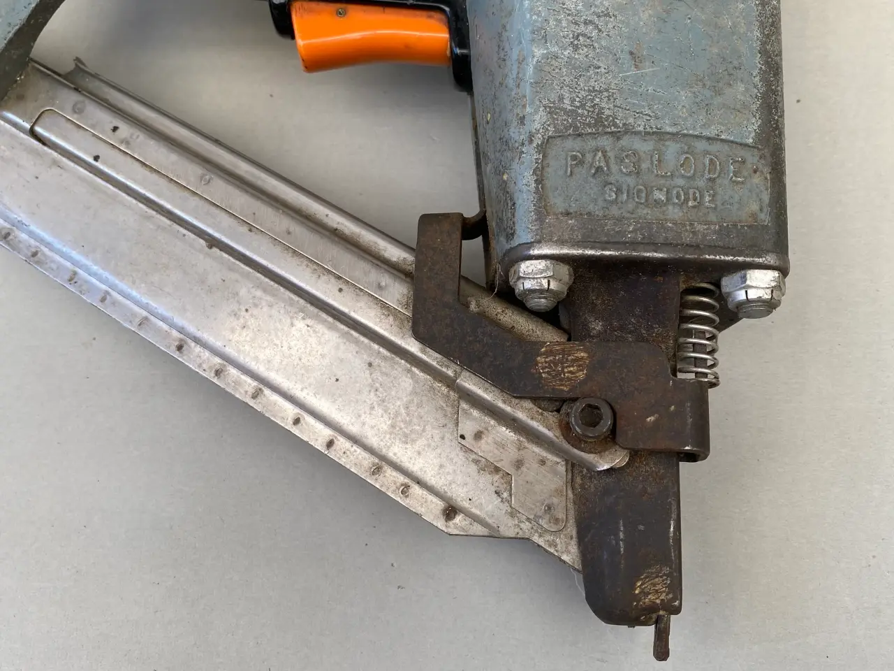 Billede 2 - Sømpistol til trykluft, fab. PASLODE.