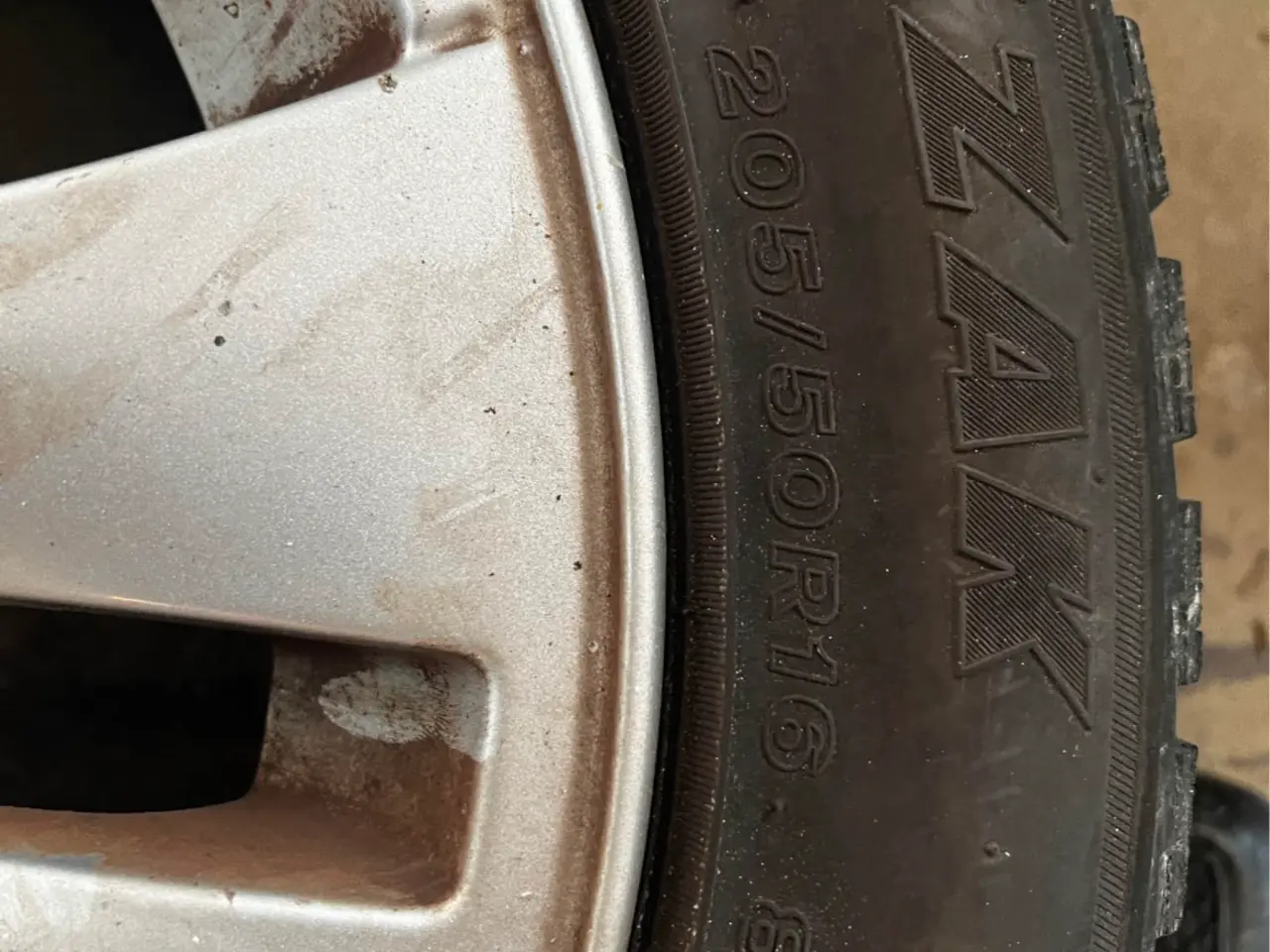 Billede 2 - Dæk og BMW fælger