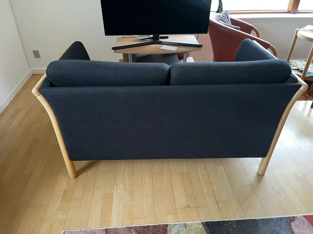 Billede 3 - Sofa i bøg natur, massiv lakeret