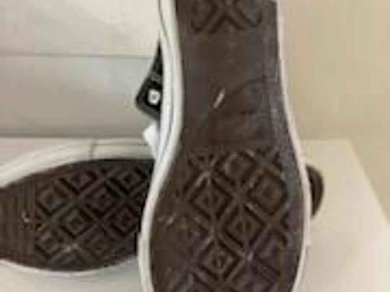Billede 4 - Unika sneakers, Helt nye, str. 39