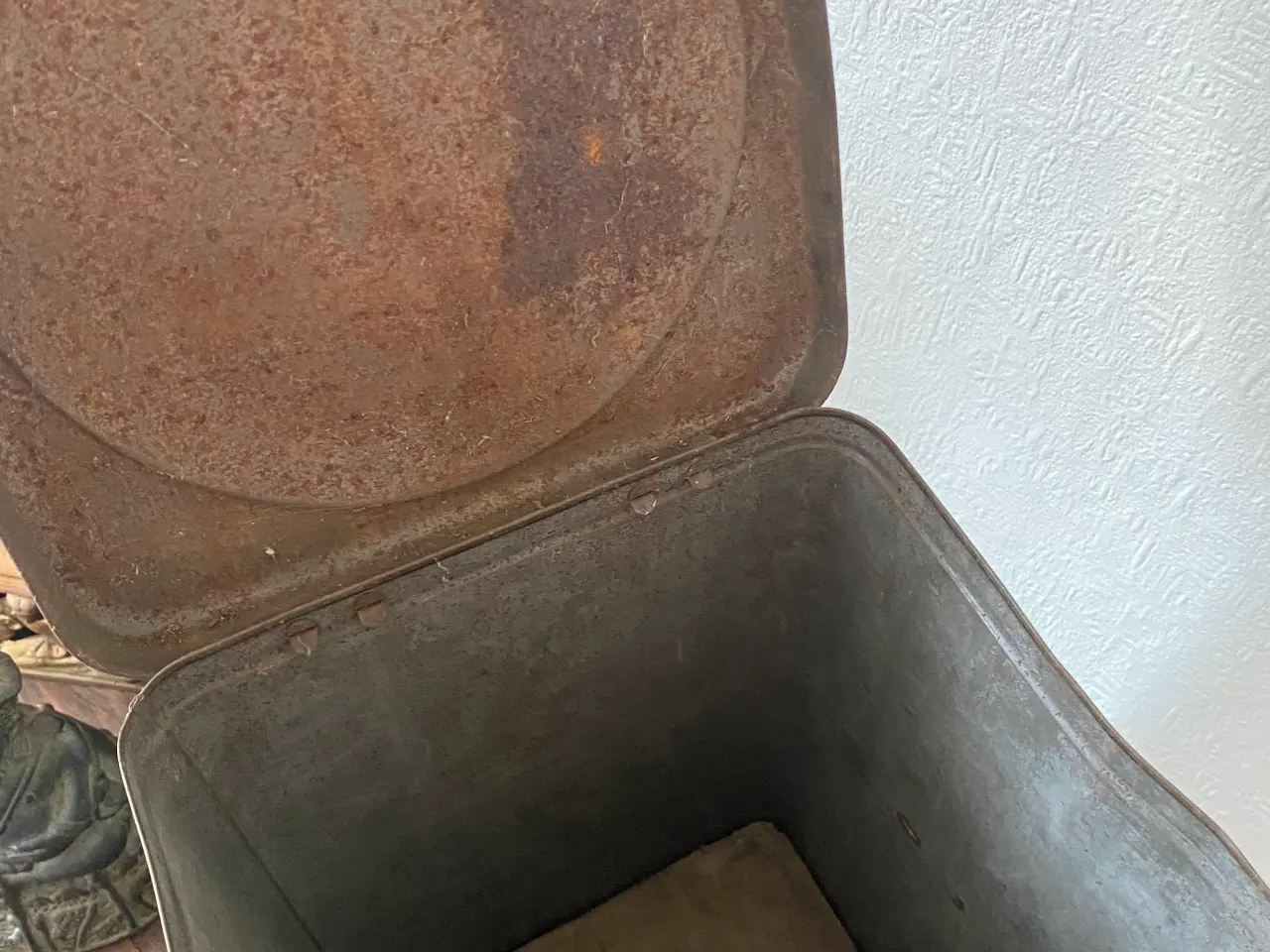 Billede 3 - Stor smuk gammel dåse