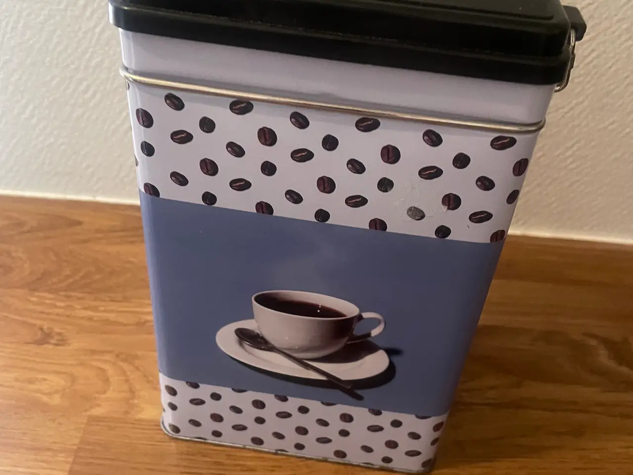 Billede 2 - Kaffedåser i metal med motiver.