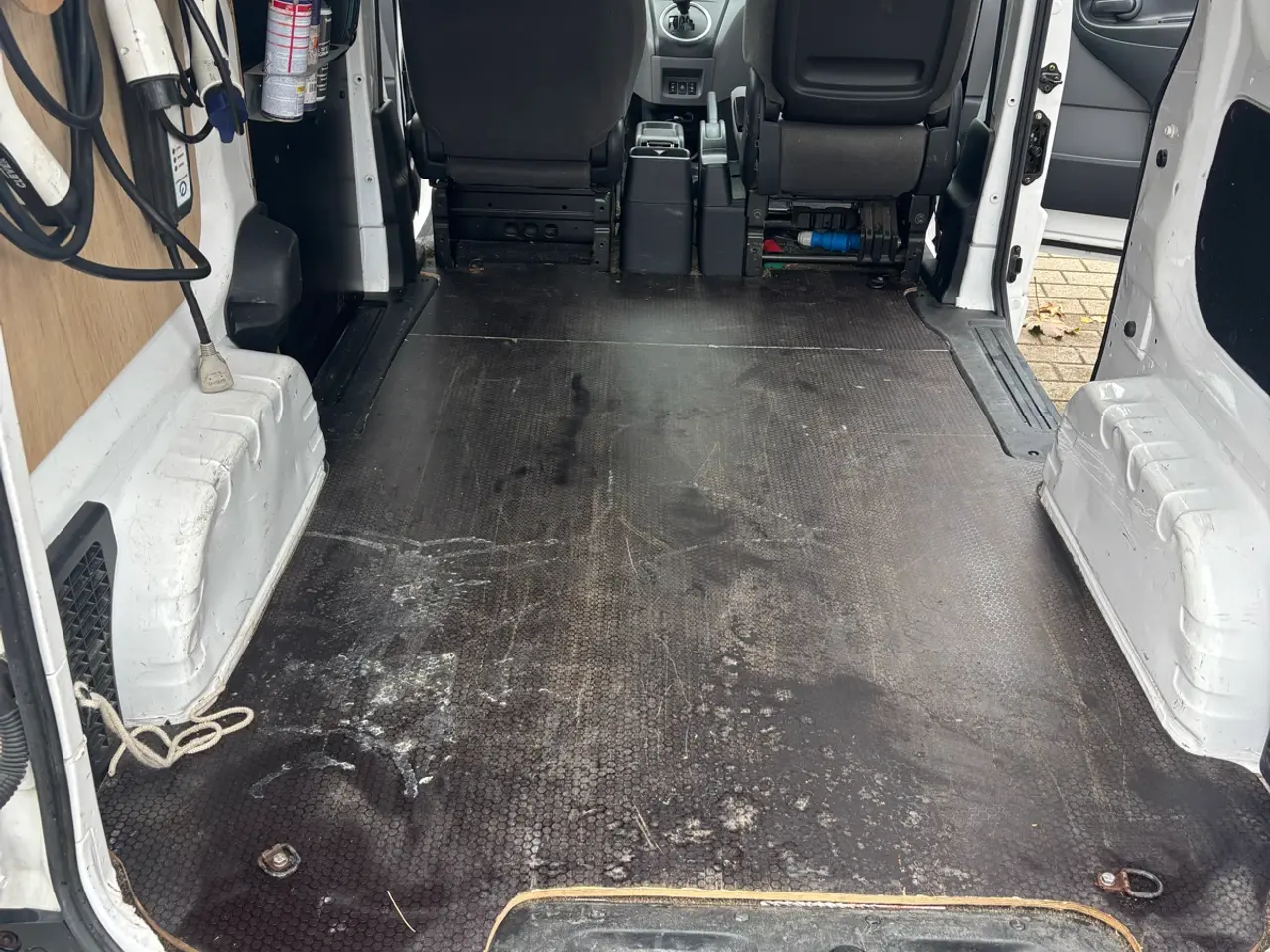 Billede 11 - Nissan e-nv 200 på hvide plader