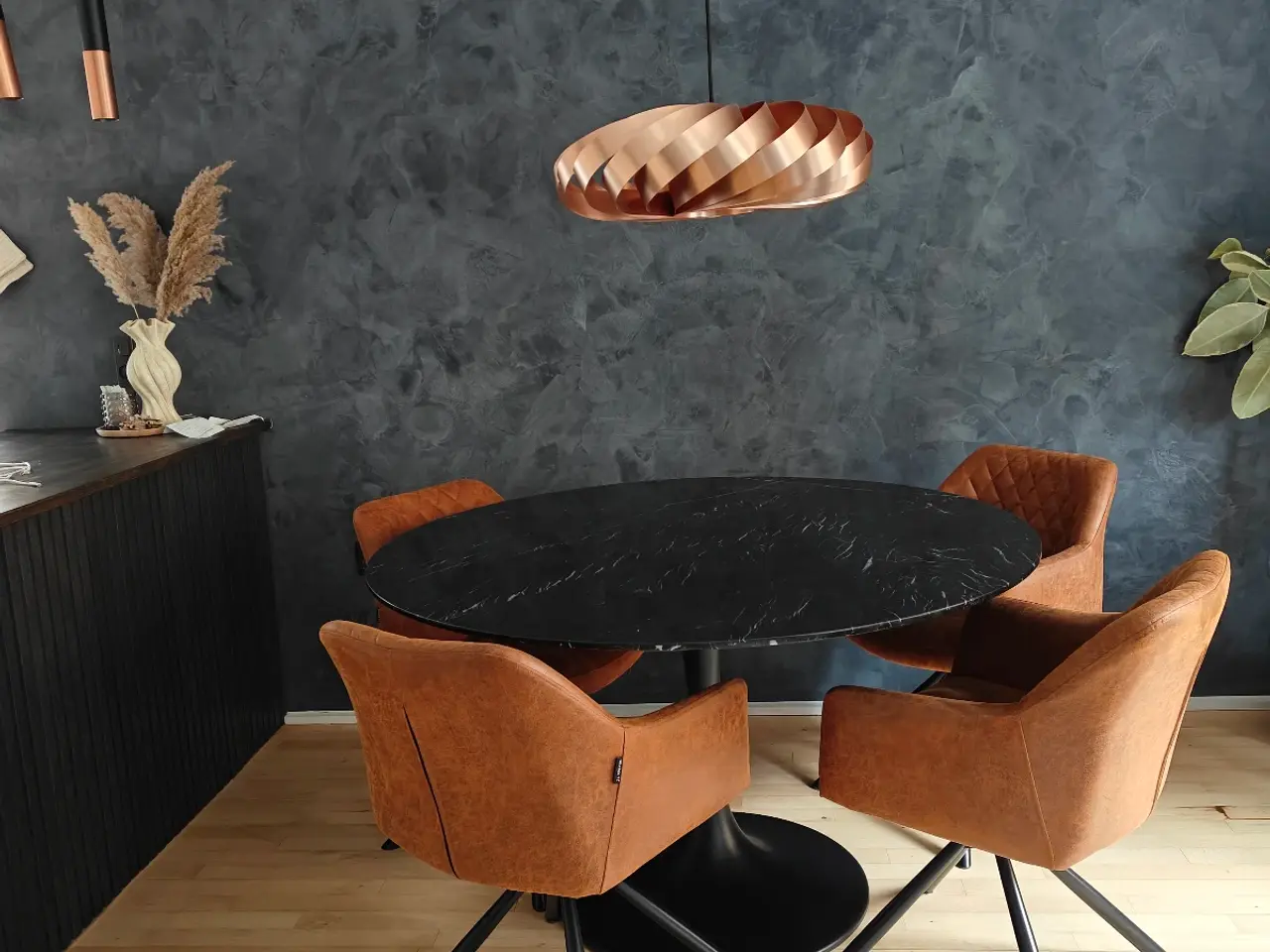 Billede 1 - Marmor spisebord