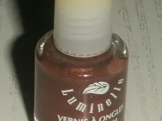 Neglelak/Pudder/Øjenmakeuprenser