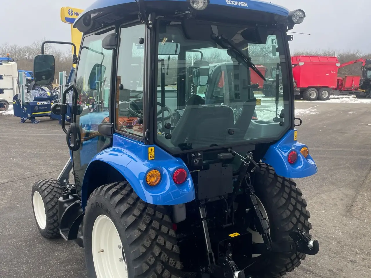 Billede 5 - New Holland BOOMER 40 HST Inkl. Nesbo frontlift