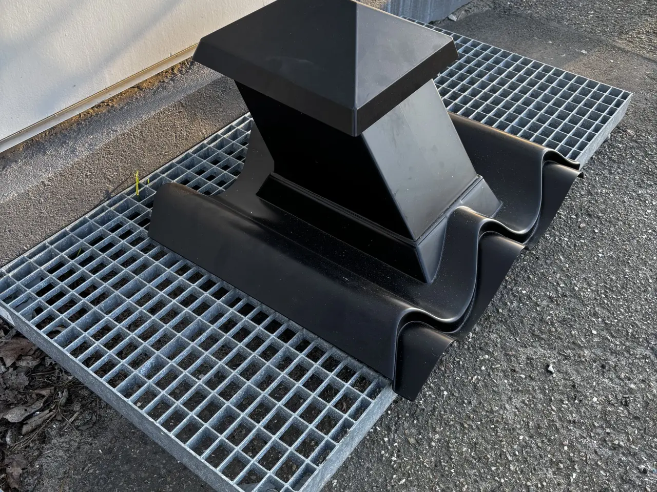 Billede 2 - Tag-hætte ventilation