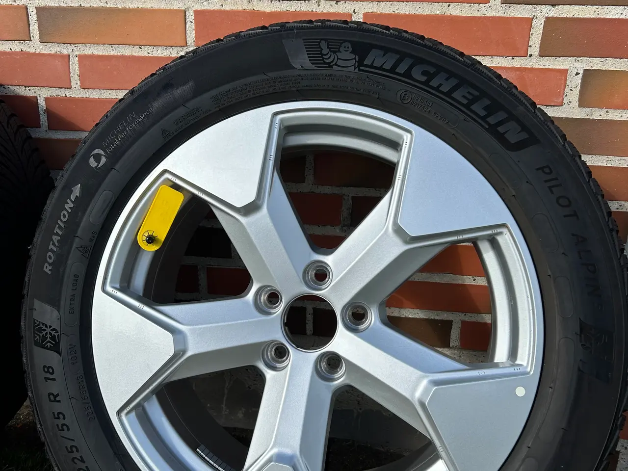 Billede 7 - Michelin Pilot Alpin vinterhjul str. 225/55 R 18