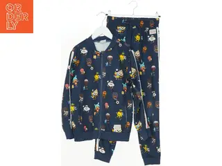 Børnetrækdragt med tegneseriefigurer fra H&M (str. 140)